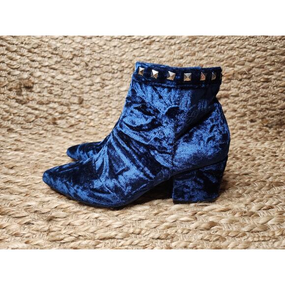 Patrizia By Spring Step Blue Velvet Heeled Ankle Boots Studded Size 37, 6.5 US - Picture 2 of 12